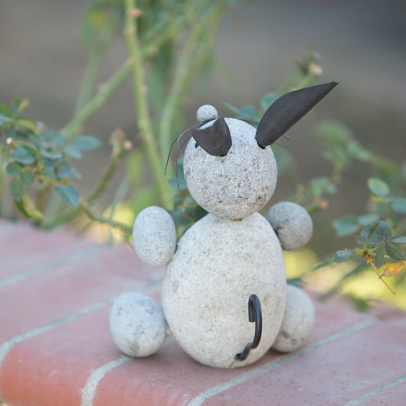 Lapin en pierre - petit 10 po de hauteur