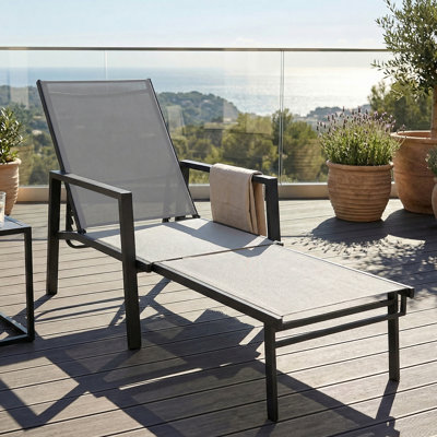 Sun Lounger