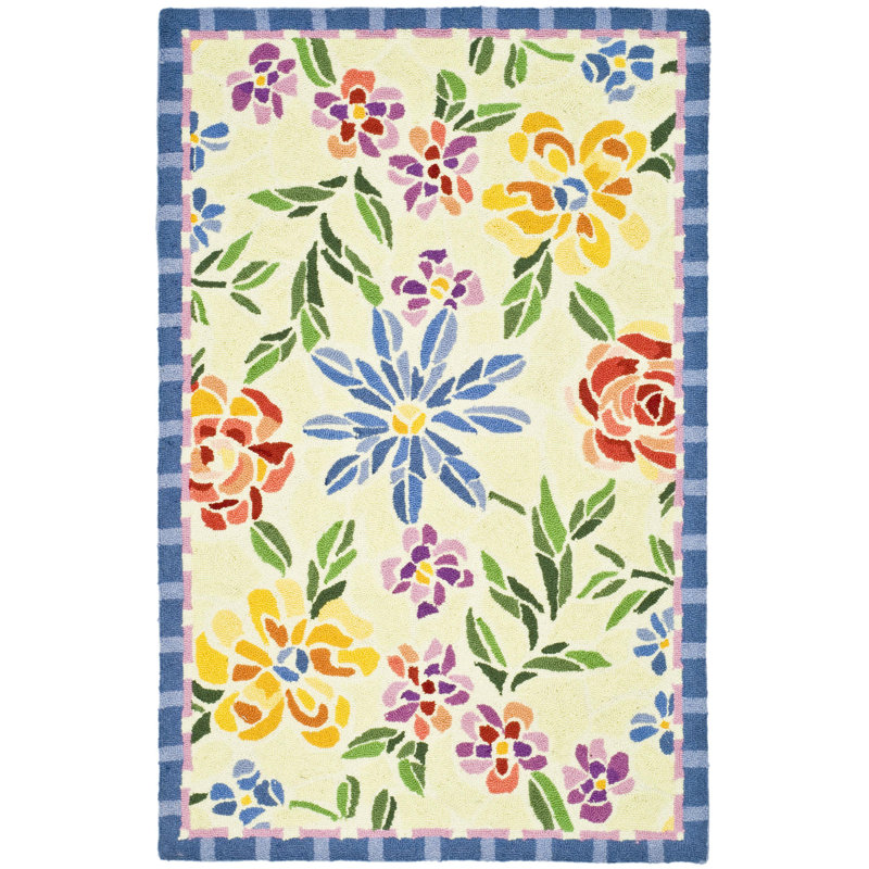 Tapis floral en laine crocheté à la main Papillon, Rectangle 1 pi 8 po x 2 pi 6 po