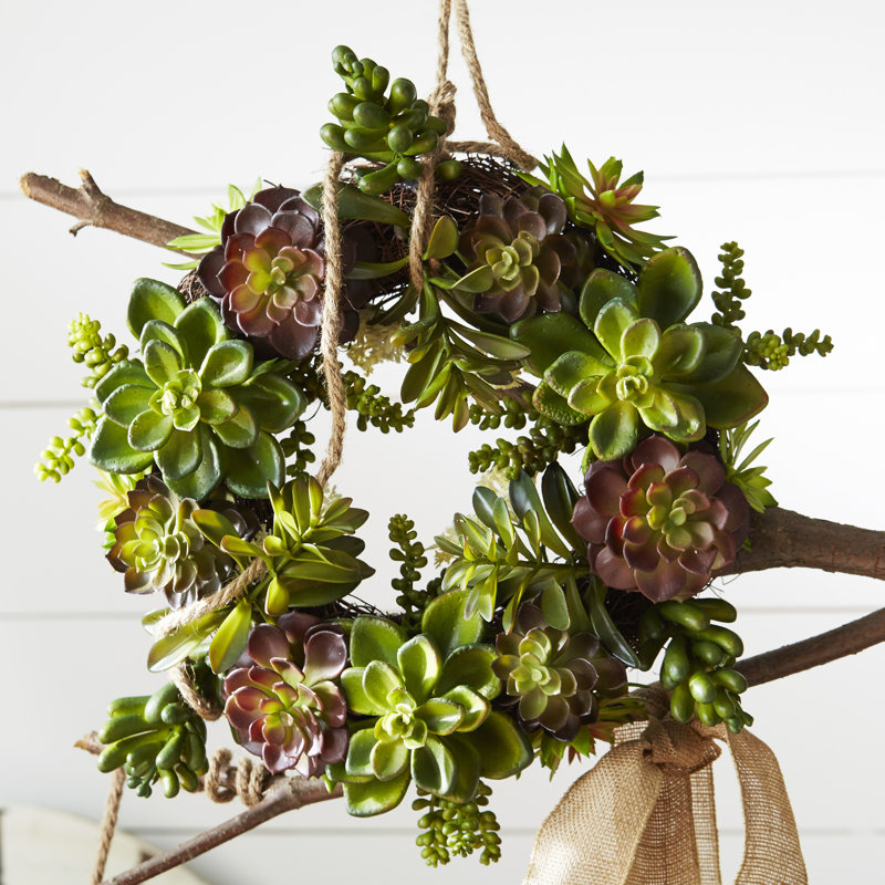 Faux Succulent Plastic 20'' Wreath