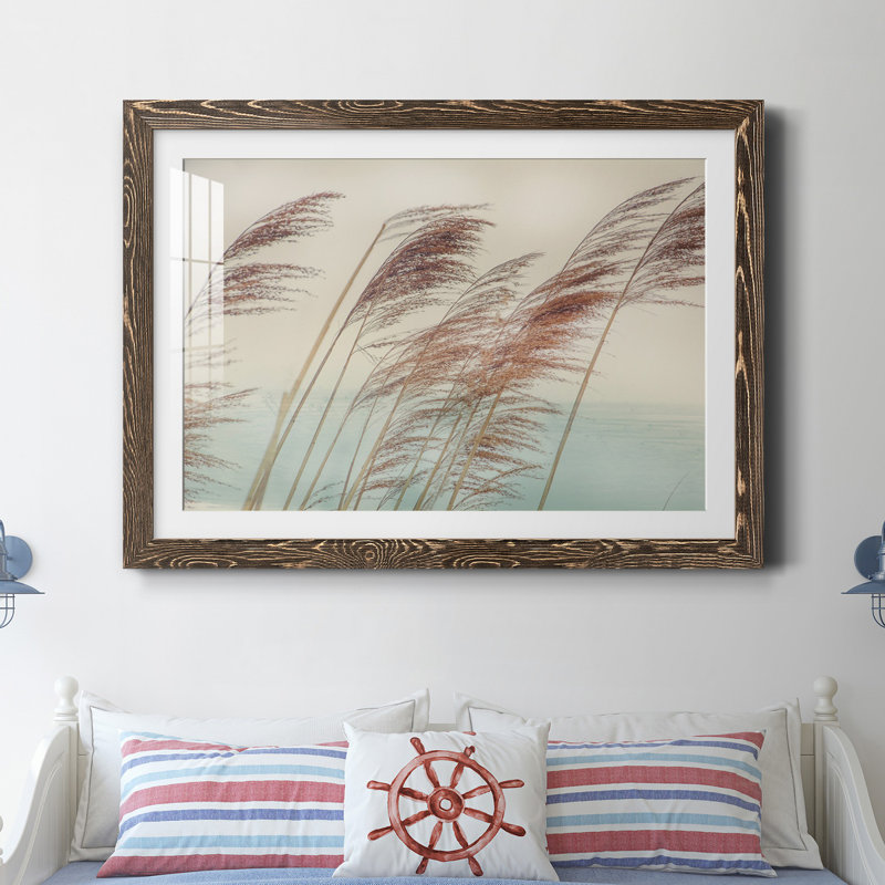 Windy II par J Paul - reproduction de photo sur papier encadrée, H 37,5 po x l 27,5 po x P 1,5 po, Noyer