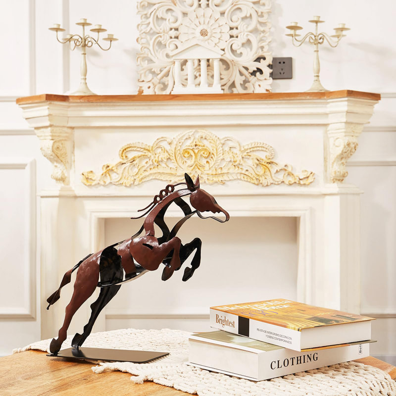 Statue de cheval, Brun