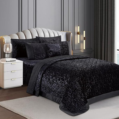 Bohara Crushed Velvet Plush Velvet Bedspread with Pillow Shams Included