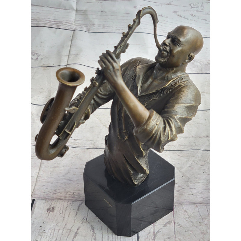 Figurines et sculptures