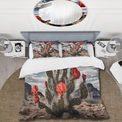 Western Desert Cactus Serenade Microfiber / Polyester Duvet Cover SetMicrofiber / Polyester Duvet Cover Set