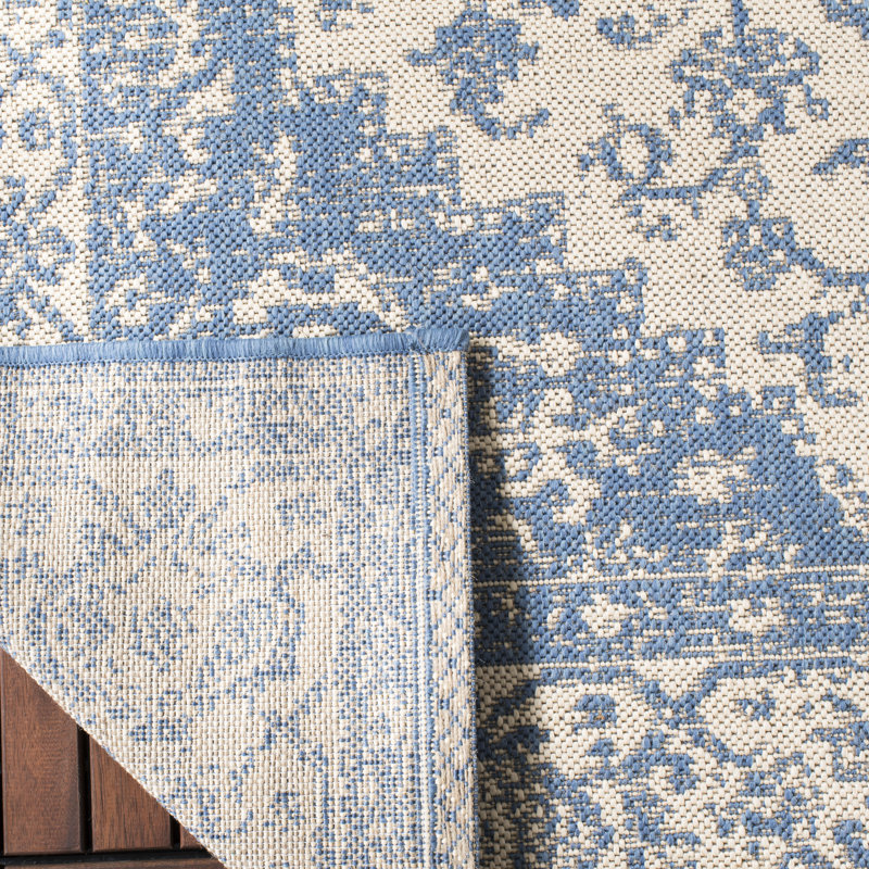 Girard Hooked Cream/Blue Indoor/Outdoor Rug, Rectangle 79 x 152 cm