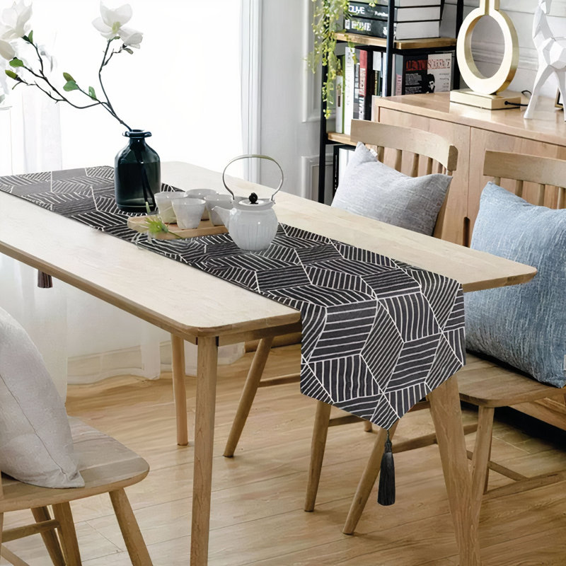Amalfi Table Runner, Black