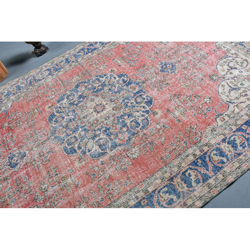 Tapis turc Oushak surdimensionné à la main avec un motif tribal antique en rouge vif bleu / rouge