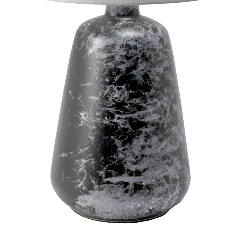 Lampe de table noire 27 po