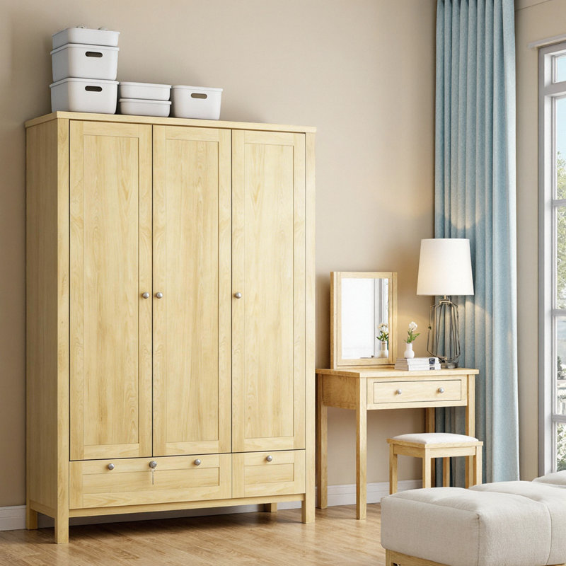 Armoire penderie 68,5 "avec tiroir verrouillable, garde-robe à 3 portes avec tringle et tablettes pour chambre à coucher, style Shaker
