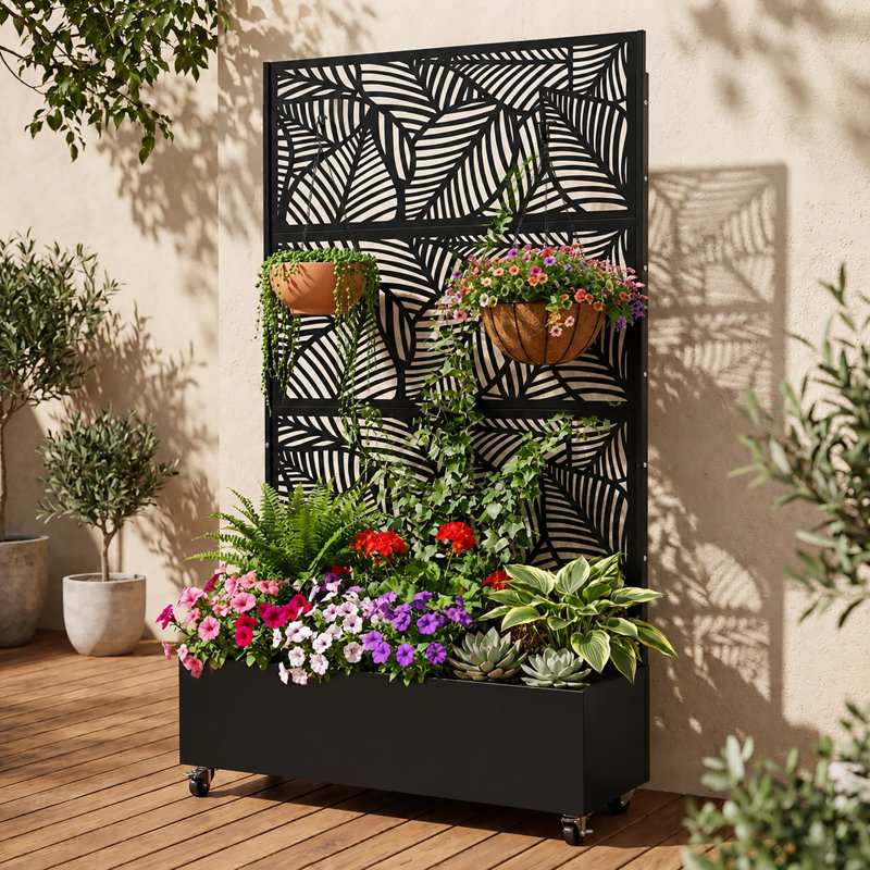 Boîte à fleurs en métal avec treillis