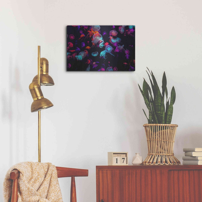 «Jelly Fish World» par Luxe Metal Portfolio, H 16 po x l 24 po