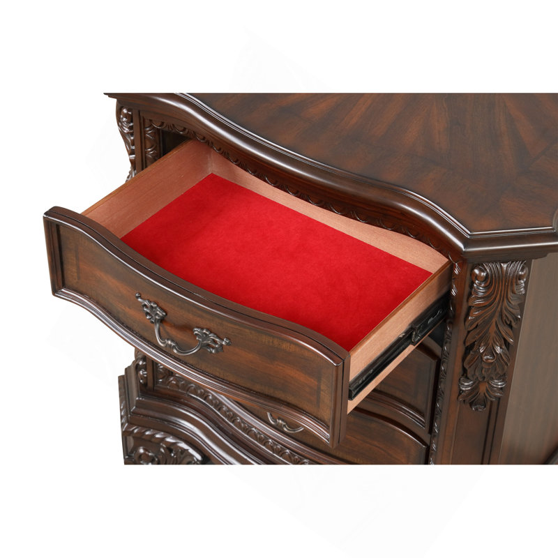 Table de chevet 3 tiroirs de style traditionnel avec poignées en métal en noyer
