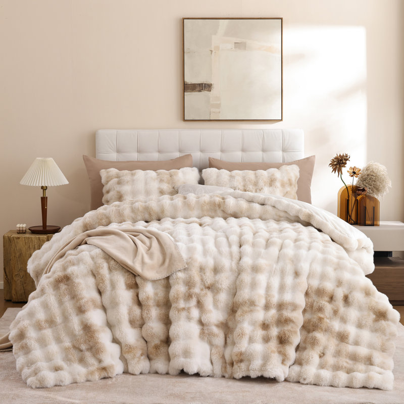 Fluffy Comforter Set Ultra Soft & Warm Faux Fur Comforter With Pillowcases For Winter, Cream White