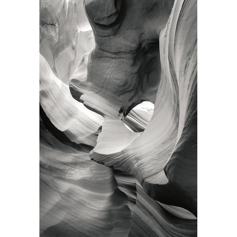 «Buckskin Gulch IV BW» par Alan Majchrowicz, reproduction sur toile tendue, H 30 po x l 20 po, Toile avec cadre flottant noir