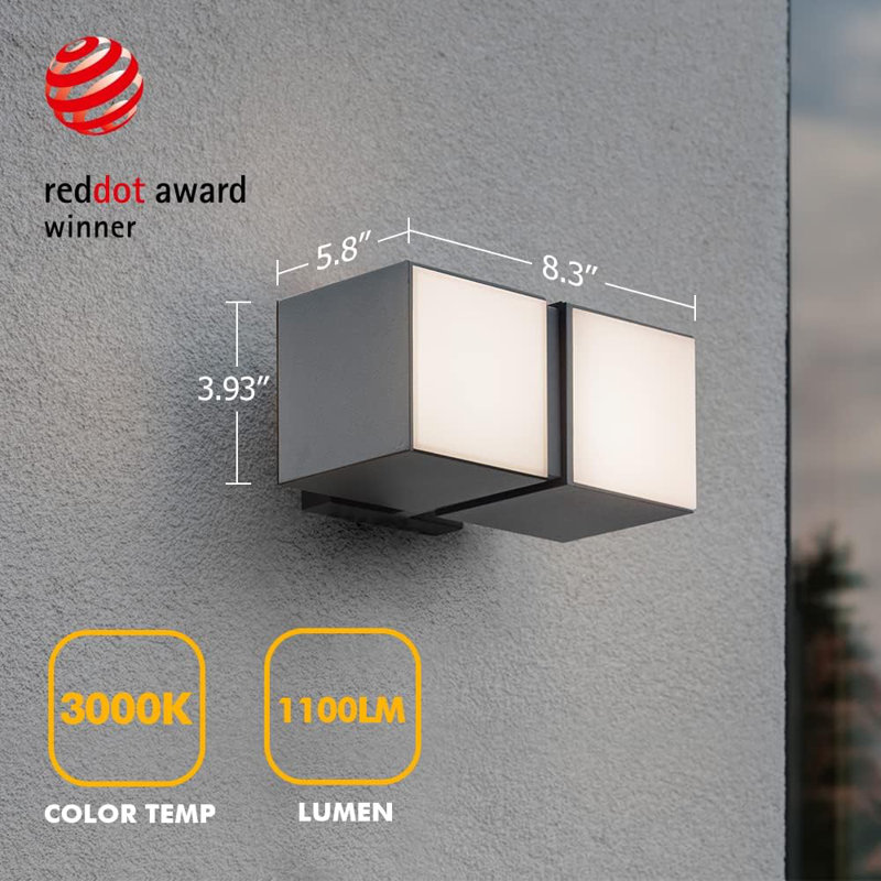 Nicolaus LED Wall Light