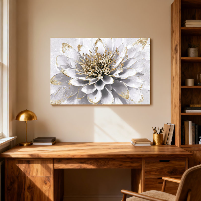 «Plants & Flowers White Flower With Gold Accents», reproduction d'art, H 16 po x l 24 po