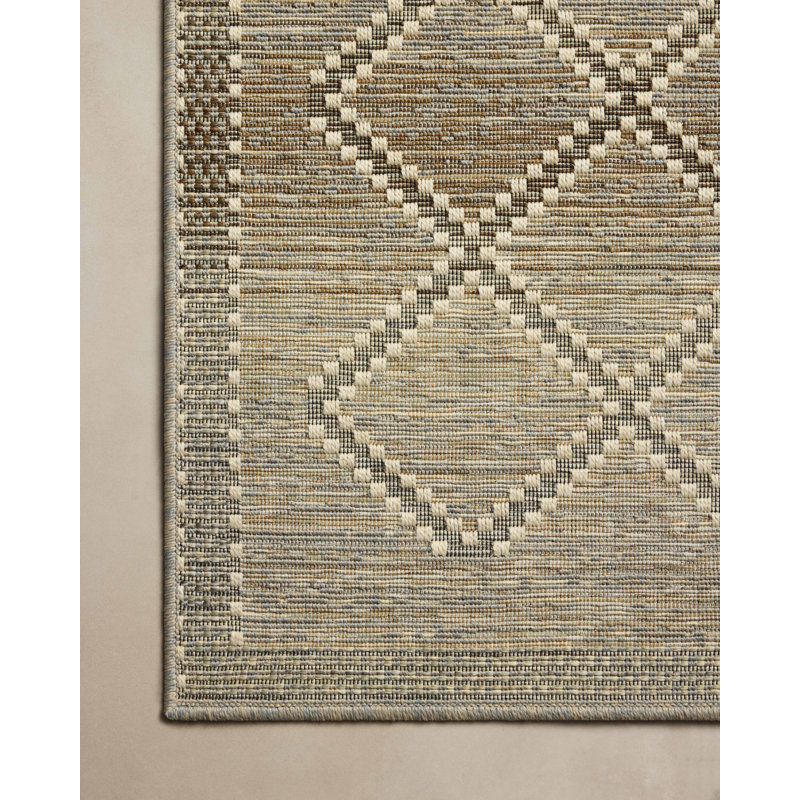 Loloi Saylor Stone / Ivory Indoor/Outdoor Area Rug, Rectangle 5' x 7'7"