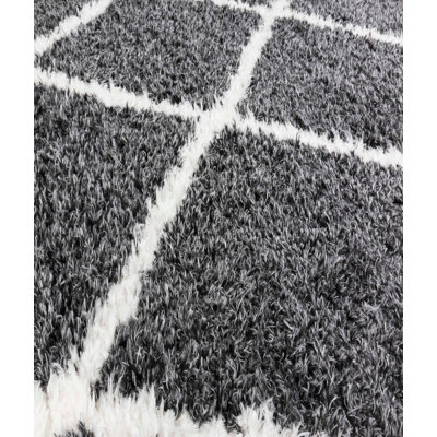 Marquavius Geometric Indoor Rug