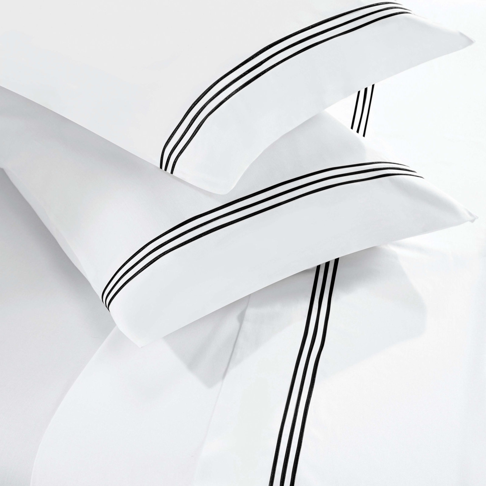 Embroidered Cotton Sheet Set, Twin Sheet Set with 1 Pillowcase, White/Black
