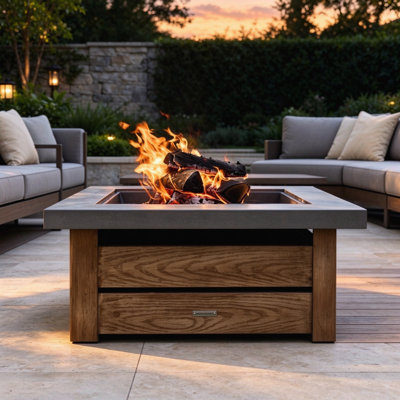 Table de foyer en fer de 86 cm (34 pouces) avec poêle à bois pour terrasse, jardin et cour. Robuste, résistant aux intempéries et facile à nettoyer.