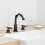 Robinet de salle de bain espacé de 8 pouces avec bonde escamotable et robinet à 3 trous pour lavabo-125772317