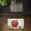 Tapis de sol anti-fatigue Colander of Fresh Strawberries, design par Lori Deiter, 30 po x 18 po-1760715586