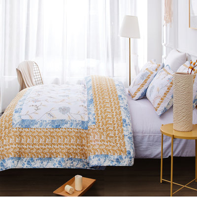Modern & Contemporary Floral Quilt