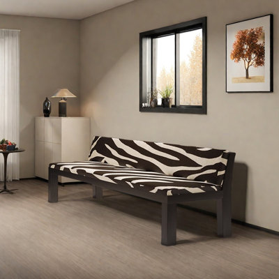 A Sponge Bench With Exquisite Patterned Backrests