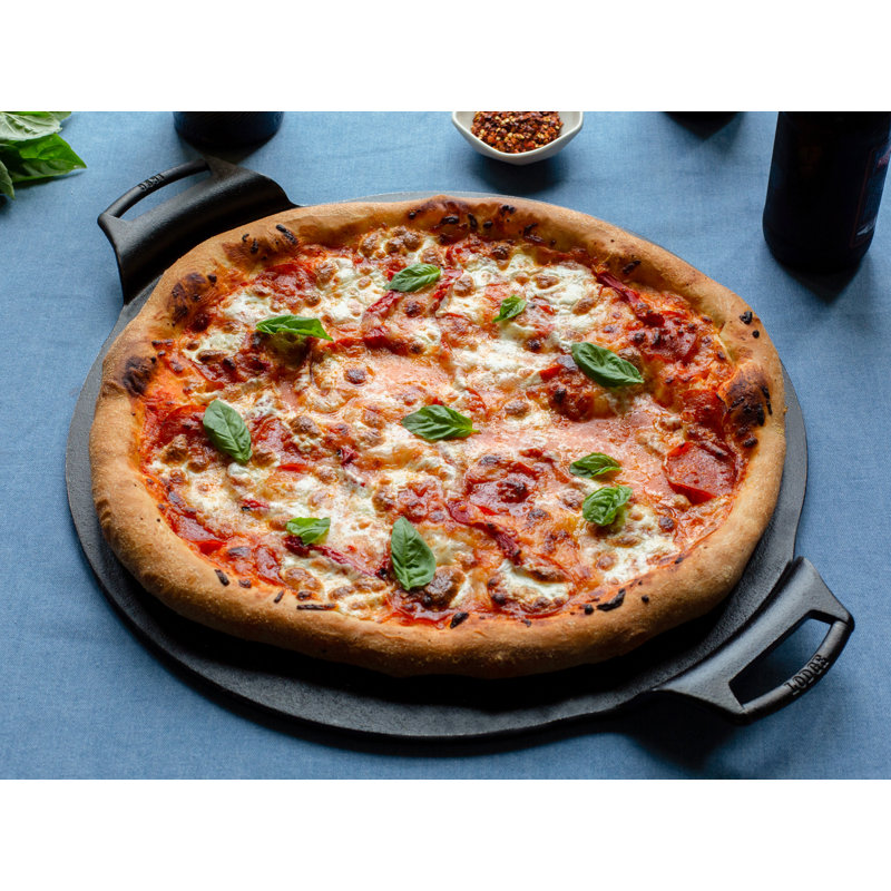 Lodge 15" Cast Iron Pizza Pan