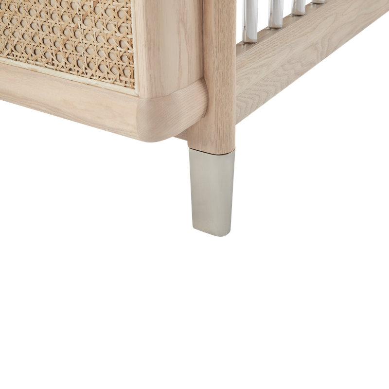 Maxi-Cosi Brisa 4-in-1 Convertible Crib with Toddler Bed/Daybed Conversion Kit