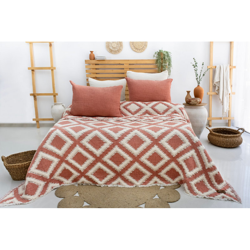 Luxury Double Pique Set, Tile Red, 78.7 x 86.6 inches | 70% Cotton / 30% Polyester, Soft Jacquard Fabric, Includes 2 Pillowcases (19.7 x 27.6 inches) | Machine Washable, Durable & Easy Care for Elegant Bedding