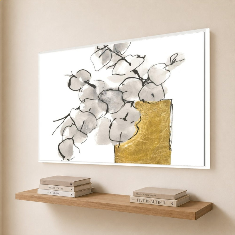 «Delicate Gilded Vase IV» par Chris Paschke - impression sur toile, 44" H x 64" W, White