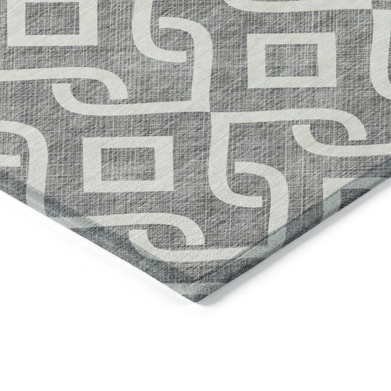 Michaella Geometric Indoor / Outdoor Rug, Rectangle 2'6" x 3'10"