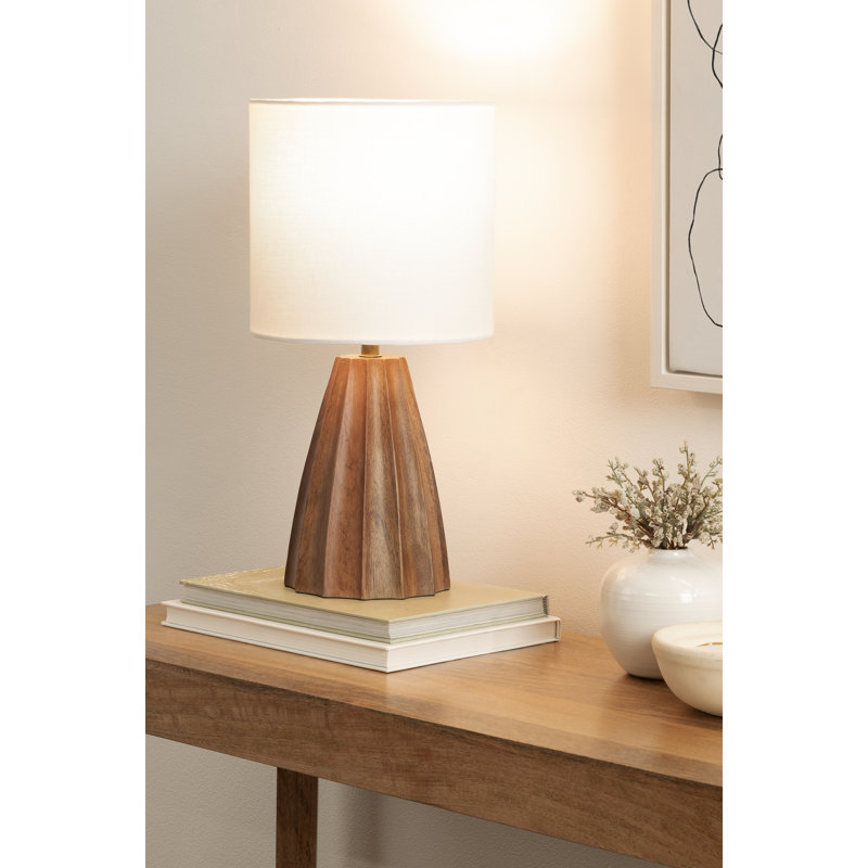 Ciji Modern Scalloped Bedside Table Lamp