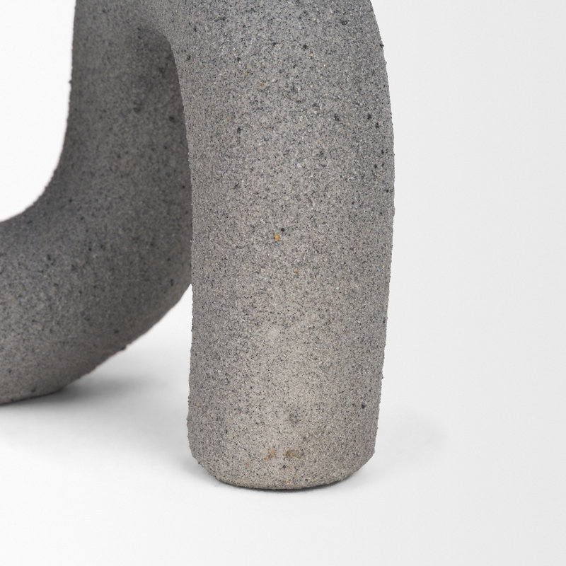 Objet décoratif en béton texturé Kailas, Gris, H 7 po x l 6,75 po x P 7,25 po