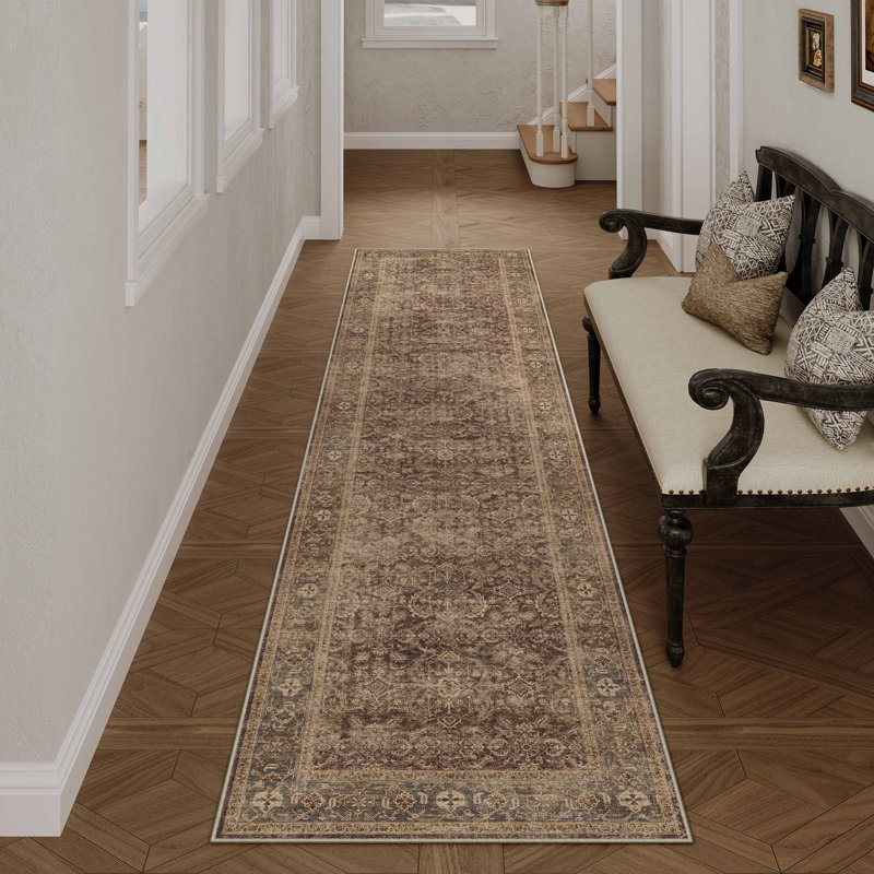 Luthien Elegant Vintage Floral Area Rug in Brown, Runner 2' x 8'