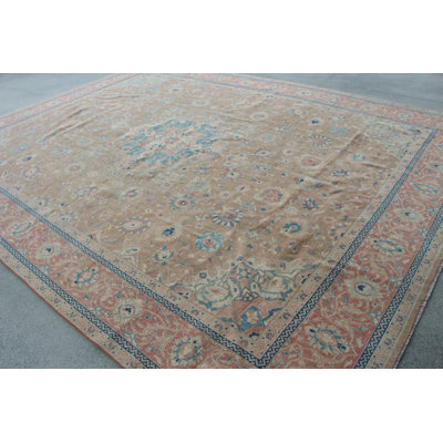 Grand tapis turc avec motif floral rétro dans des couleurs pastel douces et élégant beige et bleu pour le décor du salon