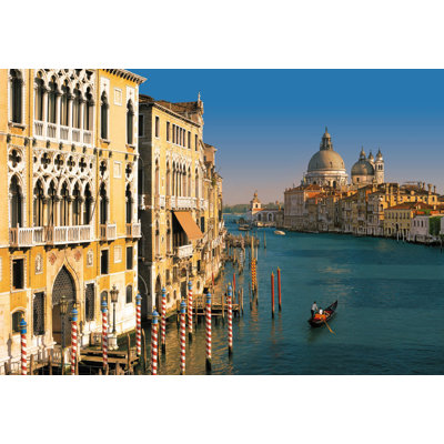 Venezia 2.54m x 3.8m Matt Wallpaper Roll