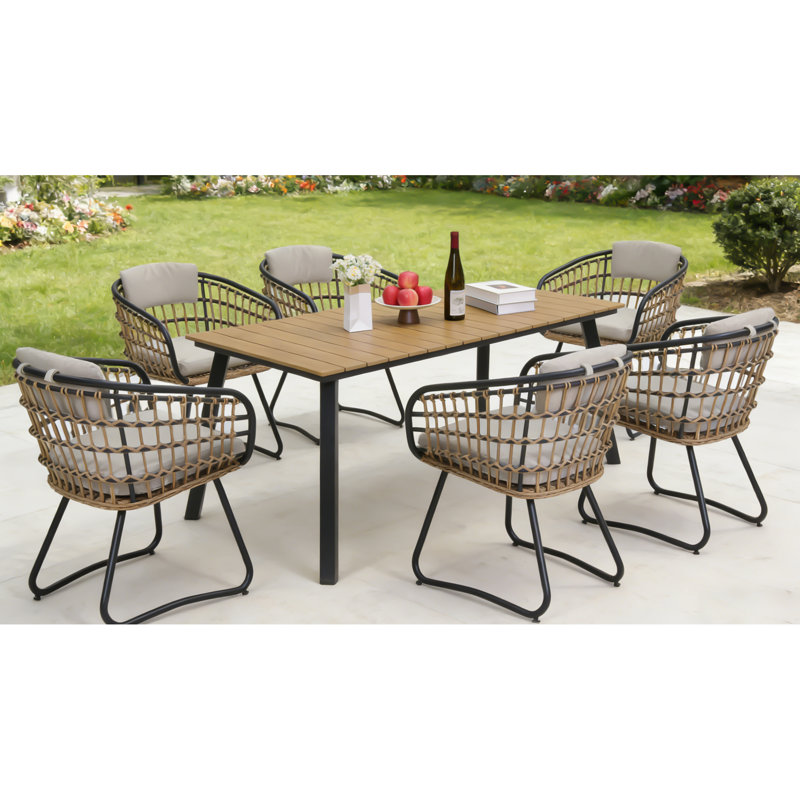 Ensemble de salle à manger d'extérieur 7 pièces avec table et chaises en bois, résistant aux intempéries, siège confortable avec coussins amovibles et déperlants, design moderne pour terrasses, structure antirouille, idéal pour une utilisation à l'extérieur.
