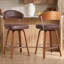 Ensemble de 4 tabourets de bar pivotants avec dossier et pieds en bois, tabourets de bar rembourrés à hauteur de comptoir de 26 po, similicuir moderne pour comptoir de cuisine-417981936-417981939