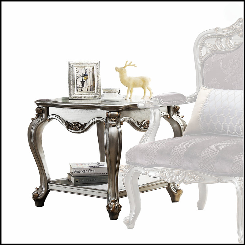 Table de bout à 1 tablette en platine antique avec finition élégante et rangement polyvalent, parfaite pour les petits espaces et les décors modernes.