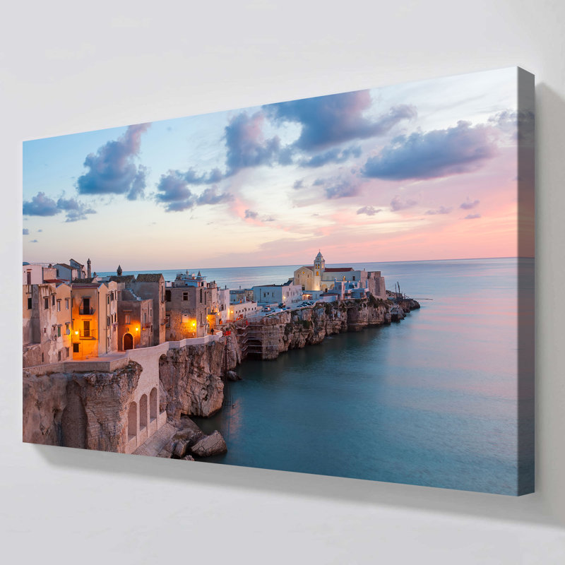 "Coastal Village" par Danita Delimont, reproduction sur toile, H 18 po x l 30 po x P 1 po