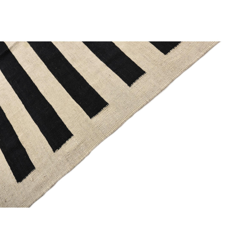 Tapis noir et blanc Noor