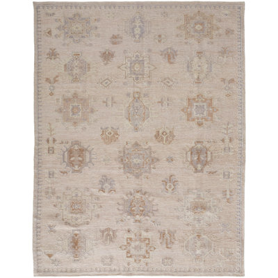 Winslet Beige Ivory Hand-Knotted Oriental Rug