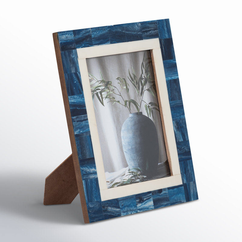 Resin and Wood Picture Frame with Glass Insert - Modern Decorative Photo Holder - MDF Border for Stylish Artwork Display - Elegant Accent for Home Decor and Personalized Memories
