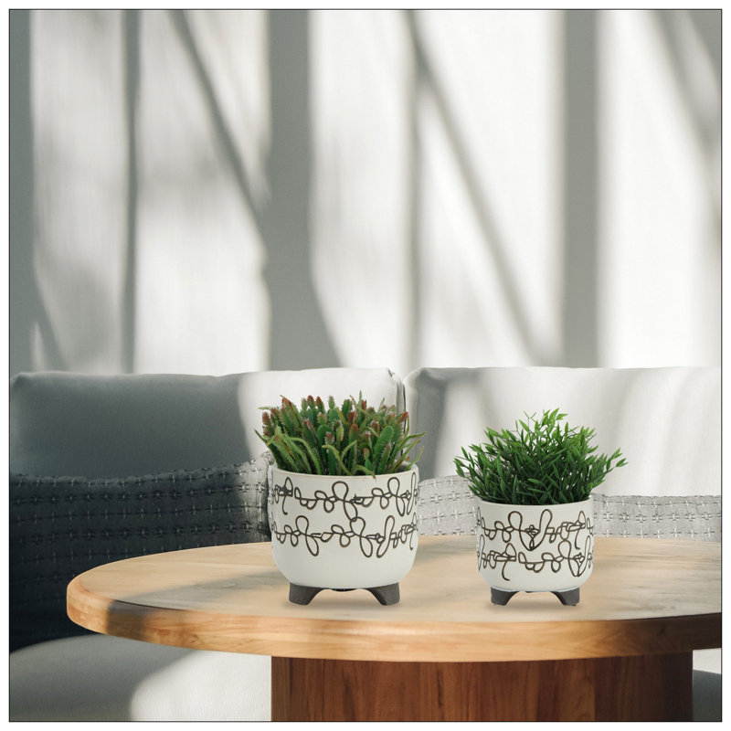 S/2 CERAMIC 6/8" SCRIBBLE FOOTED PLANTER, BEIGE