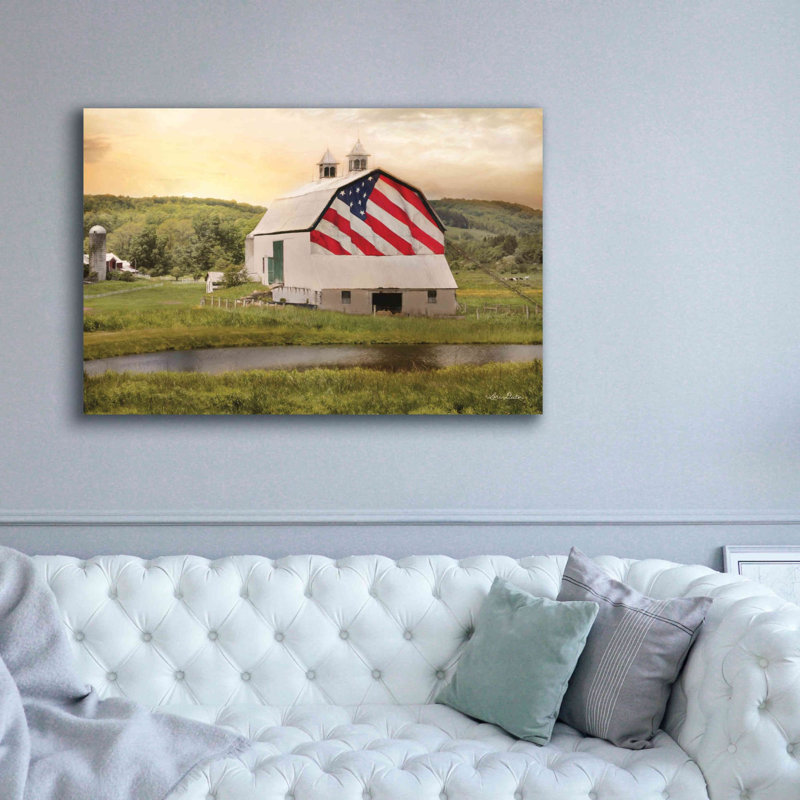 «Flag Barn» par Lori Deiter, art mural sur toile, H 40 po x l 60 po x P 1,5 po