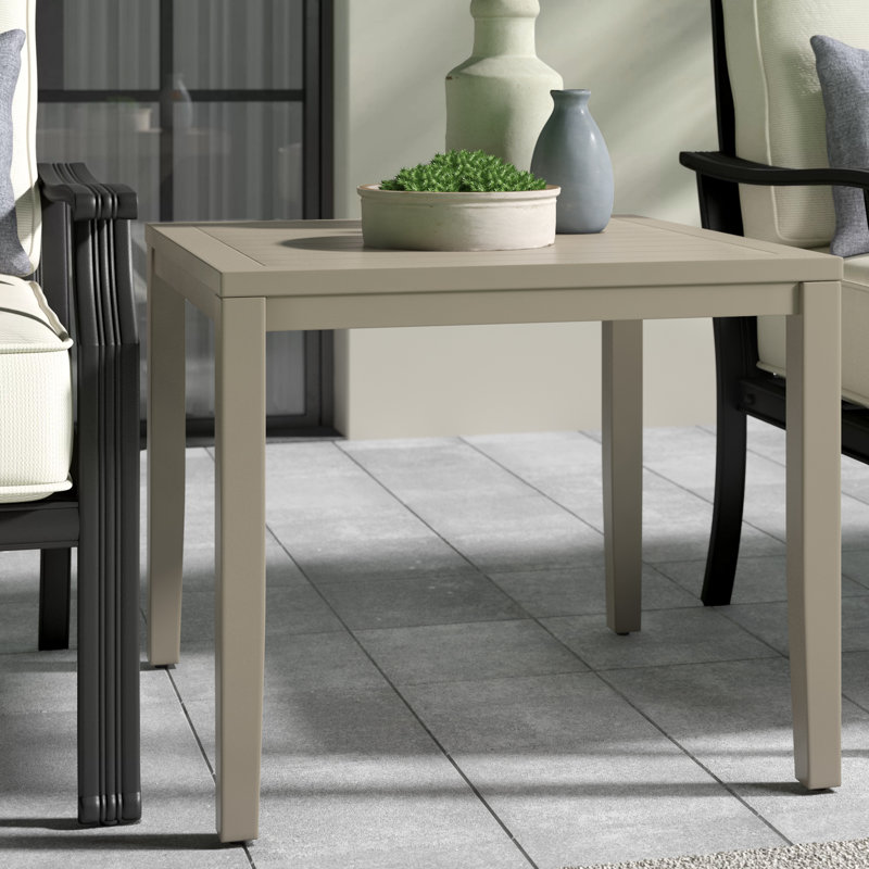 Table d'appoint en aluminium Tovias