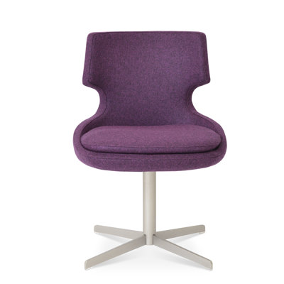 Chaise d'appoint pivotante de 21,5 po Patara